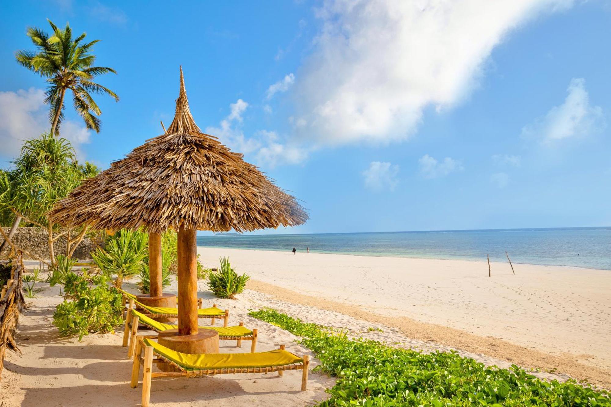 Ahg Sun Bay Mlilile Beach Hotel Matemwe  Exterior photo